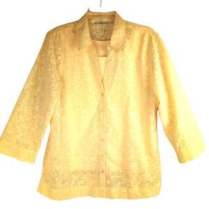 Chic Yellow Floral Button-Up Blouse